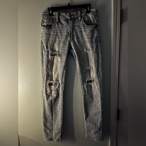 American Eagle distressed blue jeans